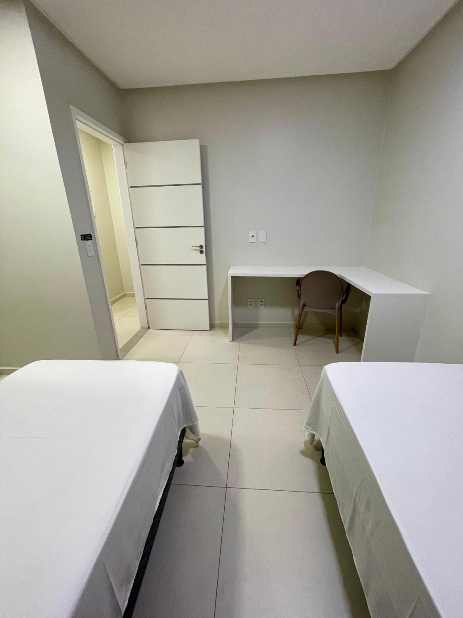 Apartment Flat's Tavares 101